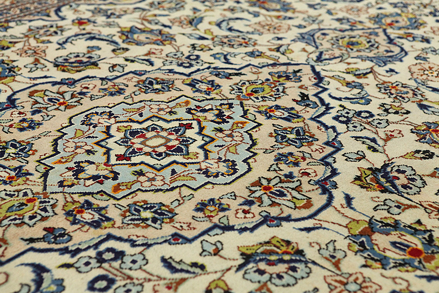 Kashan Persian Rug 300x196 - Picture 8