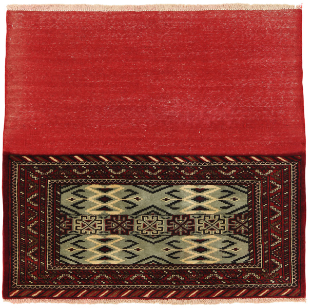 Bokhara - Turkaman Persian Rug 115x120