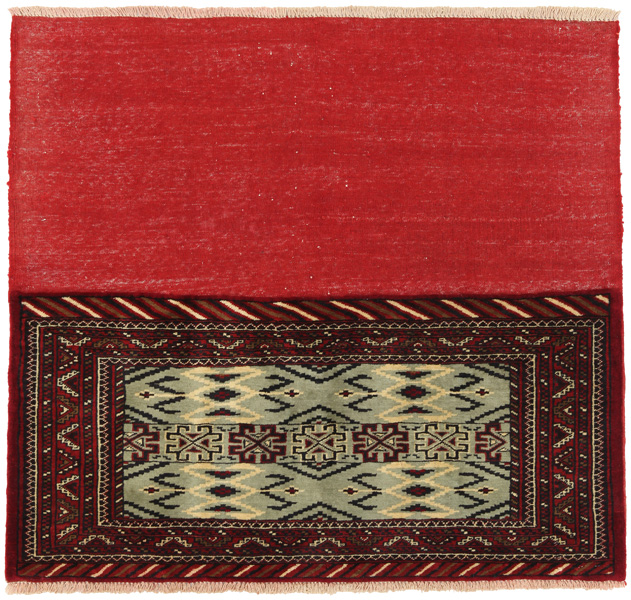 Bokhara - Turkaman Persian Rug 110x121