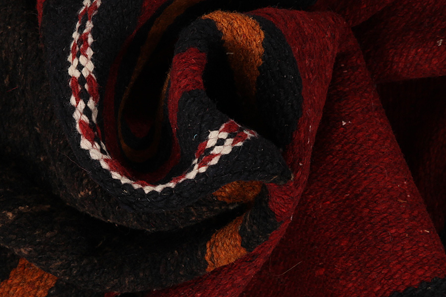 Qashqai Persian Rug 253x146 - Picture 4