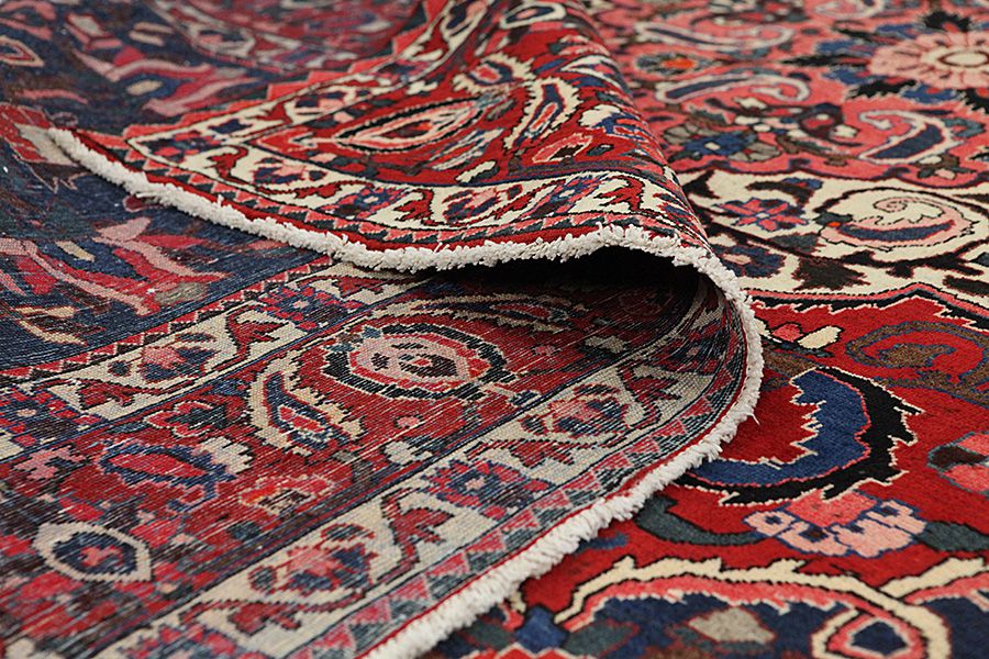 Bakhtiari Persian Rug 366x258 - Picture 4