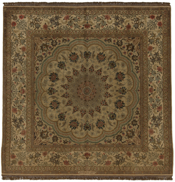 Isfahan Persian Rug 195x195