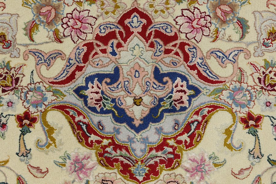 Tabriz Persian Rug 293x293 - Picture 5