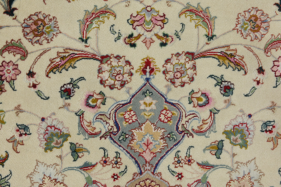 Tabriz Persian Rug 293x293 - Picture 10