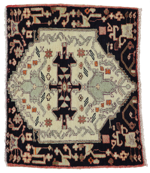 Qashqai - Shiraz Persian Rug 65x82